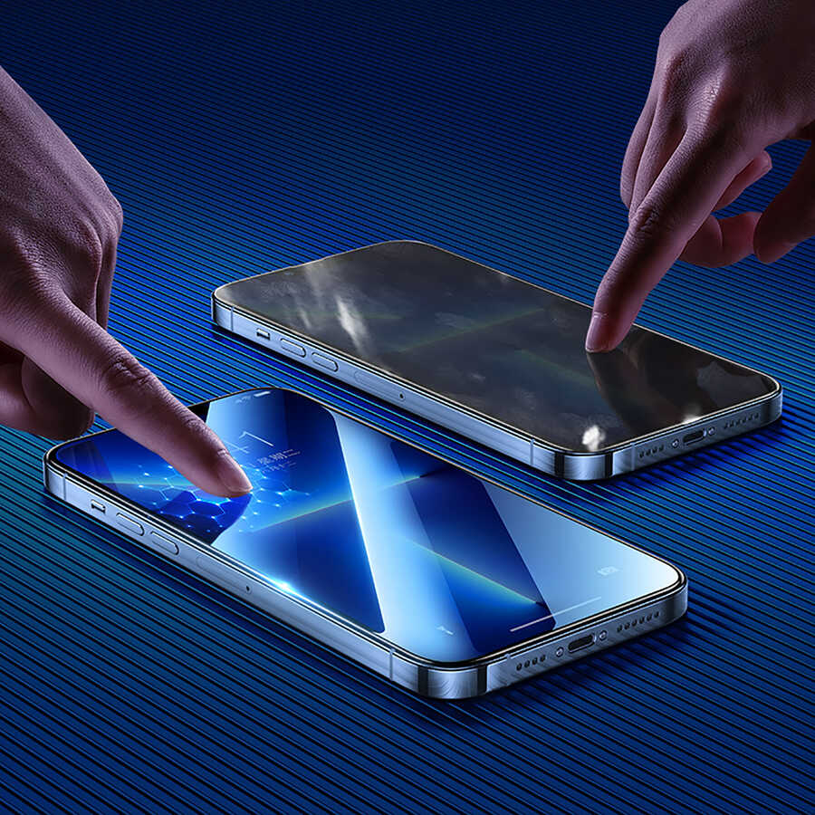 iPhone 13 Pro Max / 14 Plus Benks Mat Ekran Koruyucu Parmak İzi Bırakmayan Oyunculara Özel Ekran Filmi
