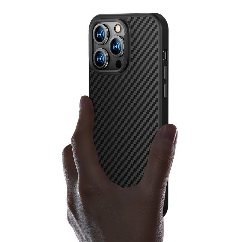iPhone 14 Plus Kılıf Karbon Fiber Magsafe Şarj Özellikli Benks Hybrid ArmorPro 1500D Kevlar Kapak