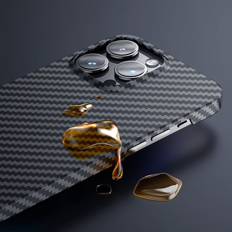 iPhone 14 Pro Max Kılıf Magsafe Özellikli Karbon Fiber Benks Essential Kevlar Kapak