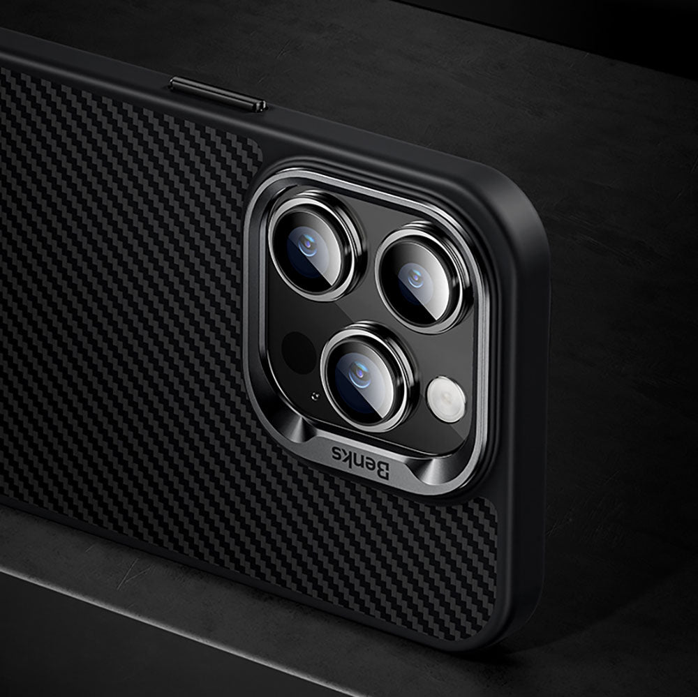 iPhone 15 Plus Kılıf Karbon Fiber Magsafe Şarj Özellikli Benks Hybrid ArmorPro 600D Kevlar Kapak