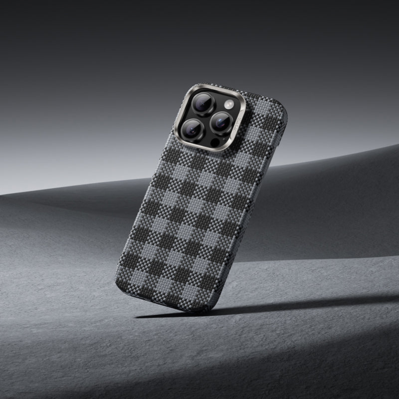 iPhone 15 Pro Kılıf M-safe Şarj Özellikli Ekose Tasarımlı Benks ArmorVichy Kevlar Kapak