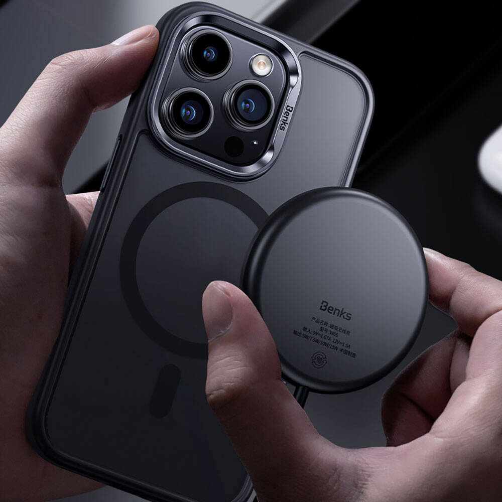 iPhone 15 Pro Kılıf Magsafe Şarj Özellikli Benks Mist Protective Kapak