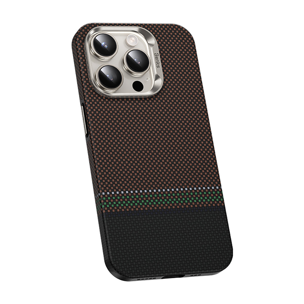 iPhone 15 Pro Max Kılıf Magsafe Şarj Özellikli Karbon Fiber Tasarımlı Benks Prestige ArmorPro Kevlar Kapak