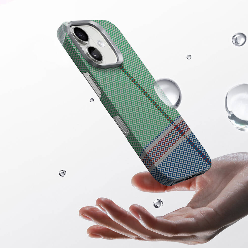 iPhone 16 Kılıf Magsafe Şarj Özellikli Karbon Fiber Tasarımlı Benks Passion Green ArmorAir Kevlar Kapak