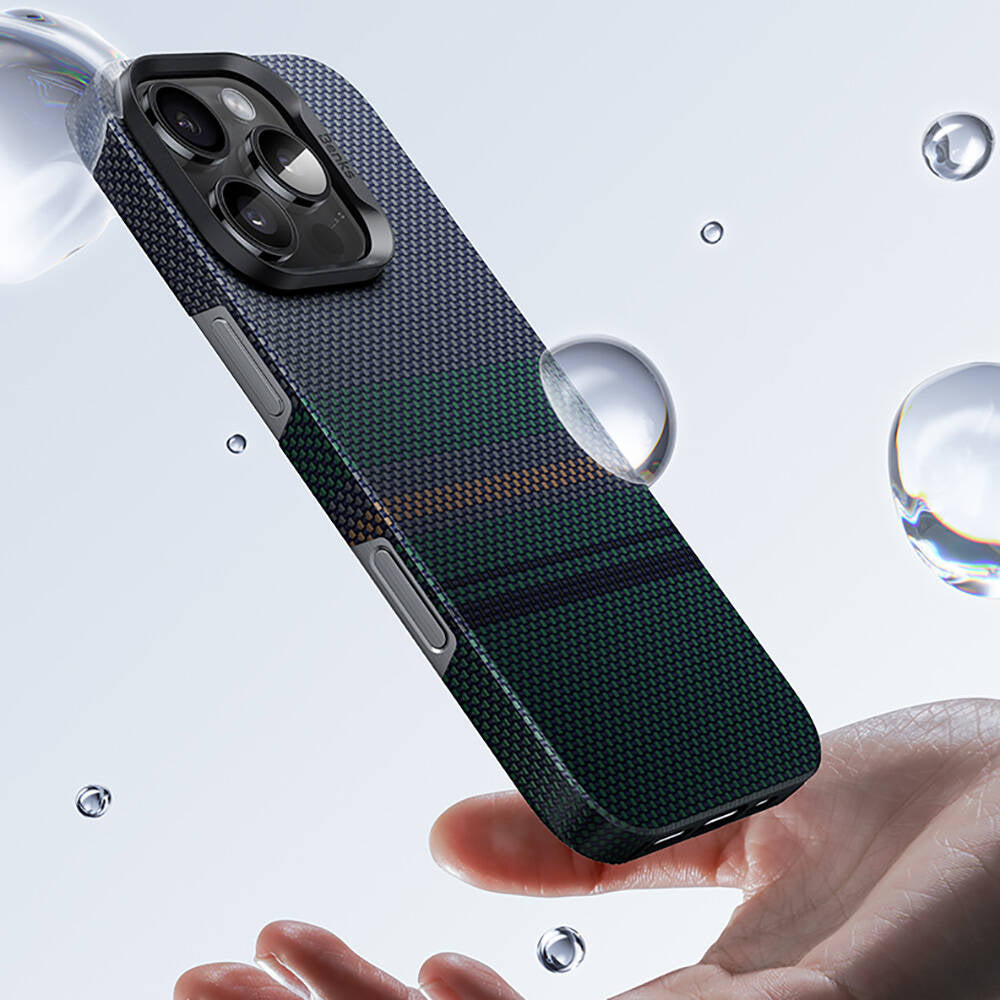 iPhone 16 Plus Kılıf Magsafe Şarj Özellikli Karbon Fiber Tasarımlı Benks Aurora ArmorAir Kevlar Kapak