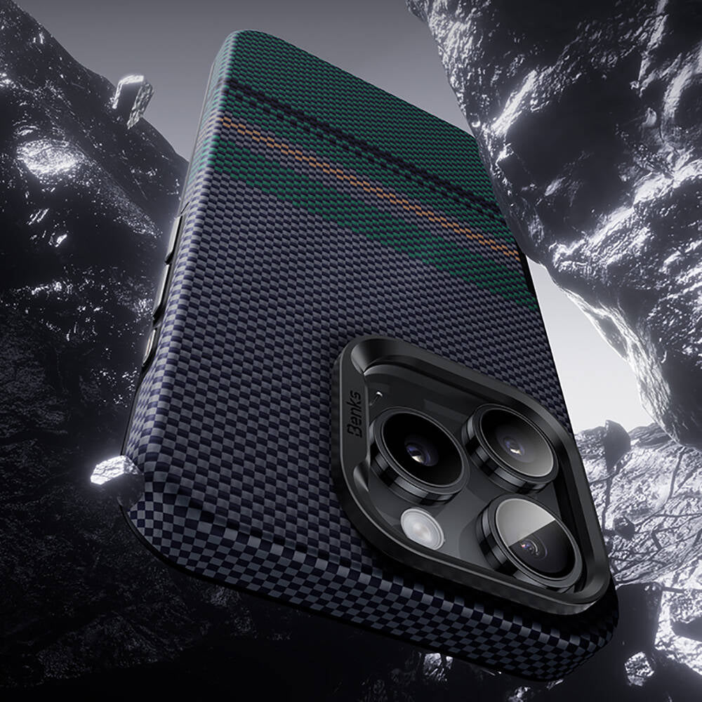 iPhone 16 Pro Kılıf Magsafe Şarj Özellikli Karbon Fiber Tasarımlı Benks Aurora ArmorPro Kevlar Kapak