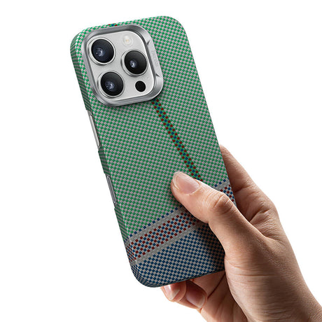 iPhone 16 Pro Kılıf Magsafe Şarj Özellikli Karbon Fiber Tasarımlı Benks Passion Green ArmorAir Kevlar Kapak