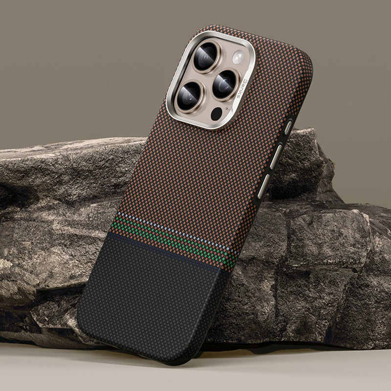 iPhone 16 Pro Kılıf Magsafe Şarj Özellikli Karbon Fiber Tasarımlı Benks Prestige ArmorPro Kevlar Kapak