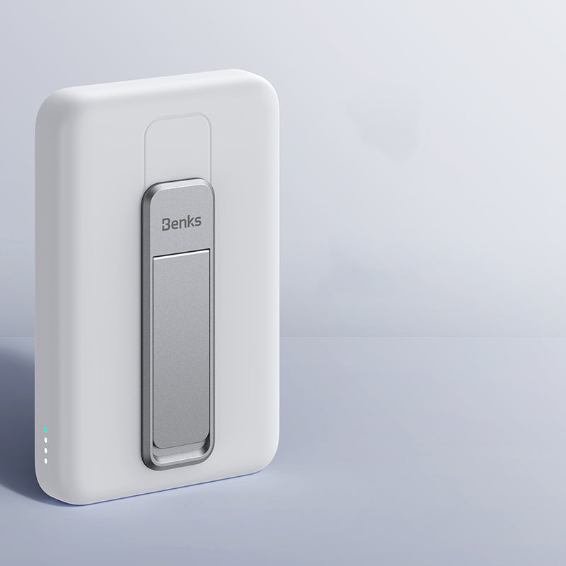 Benks MP08 Magsafe Powerbank 10000mAh Standlı Magnetik İnce Tasarımlı