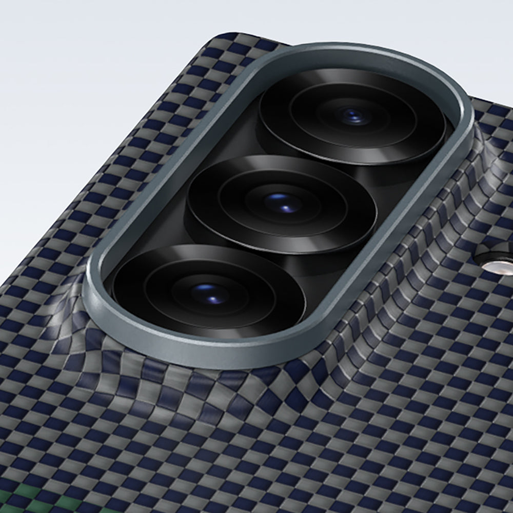 Galaxy Z Fold 7 Kılıf M-safe Şarj Özellikli Karbon Fiber Benks Aurora ArmorAir Kevlar Arka Kapak