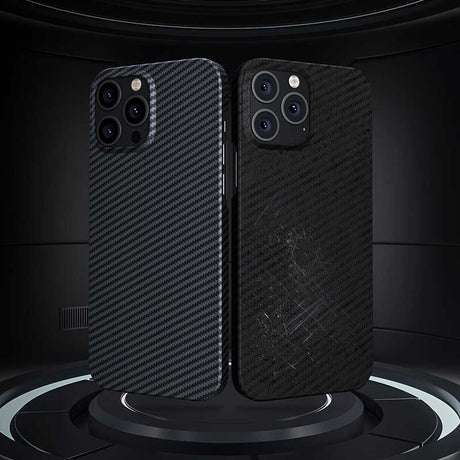 iPhone 13 Pro Kılıf Magsafe Özellikli Karbon Fiber Benks Essential Kevlar Kapak