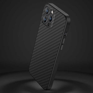 iPhone 13 Pro Max Kılıf Karbon Fiber Benks Hybrid Kevlar Kapak
