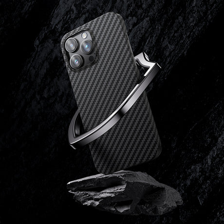 iPhone 14 Pro Max Kılıf Magsafe Özellikli Karbon Fiber Benks Essential Kevlar Kapak