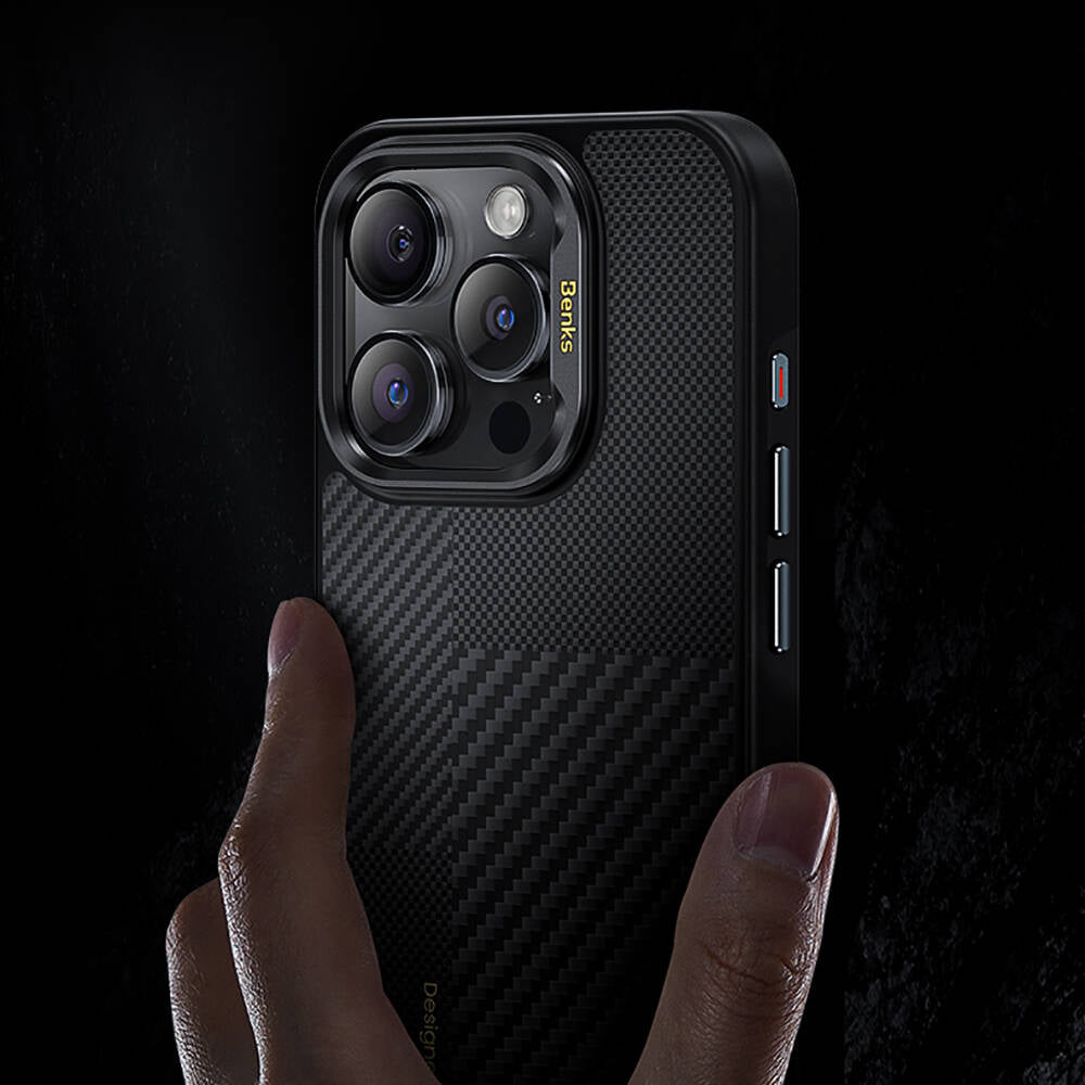 iPhone 15 Pro Max Kılıf Magsafe Şarj Özellikli Karbon Fiber Benks Montage ArmorPro Kevlar Kapak