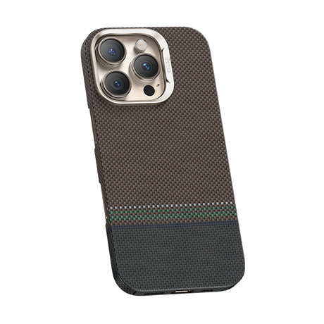 iPhone 15 Pro Max Kılıf Magsafe Şarj Özellikli Karbon Fiber Tasarımlı Benks Prestige ArmorAir Kevlar Kapak