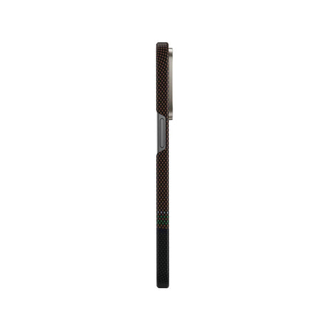 iPhone 15 Pro Max Kılıf Magsafe Şarj Özellikli Karbon Fiber Tasarımlı Benks Prestige ArmorAir Kevlar Kapak