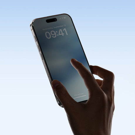 iPhone 14 Pro / 15 / 16 Benks Ultra Shield 0.4mm Privacy Ekran Koruyucu + Kolay Uygulama Aparatlı