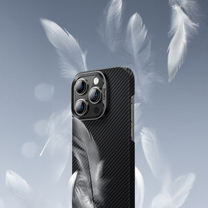 Apple iPhone 16 Pro Kılıf Benks M-safe Şarj Özellikli Metal Kamera Çerçeveli Magnetik ArmorAir 600D Kevlar Fiber Kapak