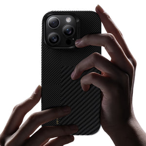 iPhone 16 Pro Kılıf M-safe Şarj Özellikli Karbon Fiber Metal Kamera Çerçeveli Benks Montage ArmorAir Kevlar Kapak