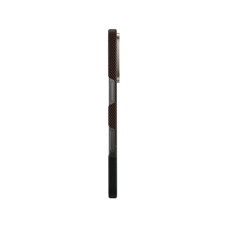 iPhone 16 Pro Kılıf Magsafe Şarj Özellikli Karbon Fiber Tasarımlı Benks Prestige ArmorAir Kevlar Kapak