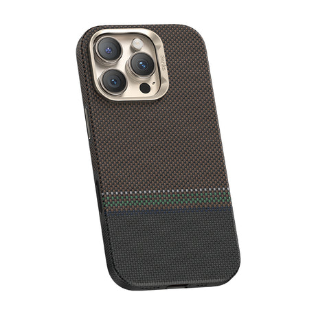 iPhone 16 Pro Kılıf Magsafe Şarj Özellikli Karbon Fiber Tasarımlı Benks Prestige ArmorPro Kevlar Kapak