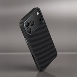 iPhone 17 Pro Max Kılıf Karbon Fiber M-safe Şarj Özellikli Benks Hybrid ArmorPro 600D Kevlar Kapak