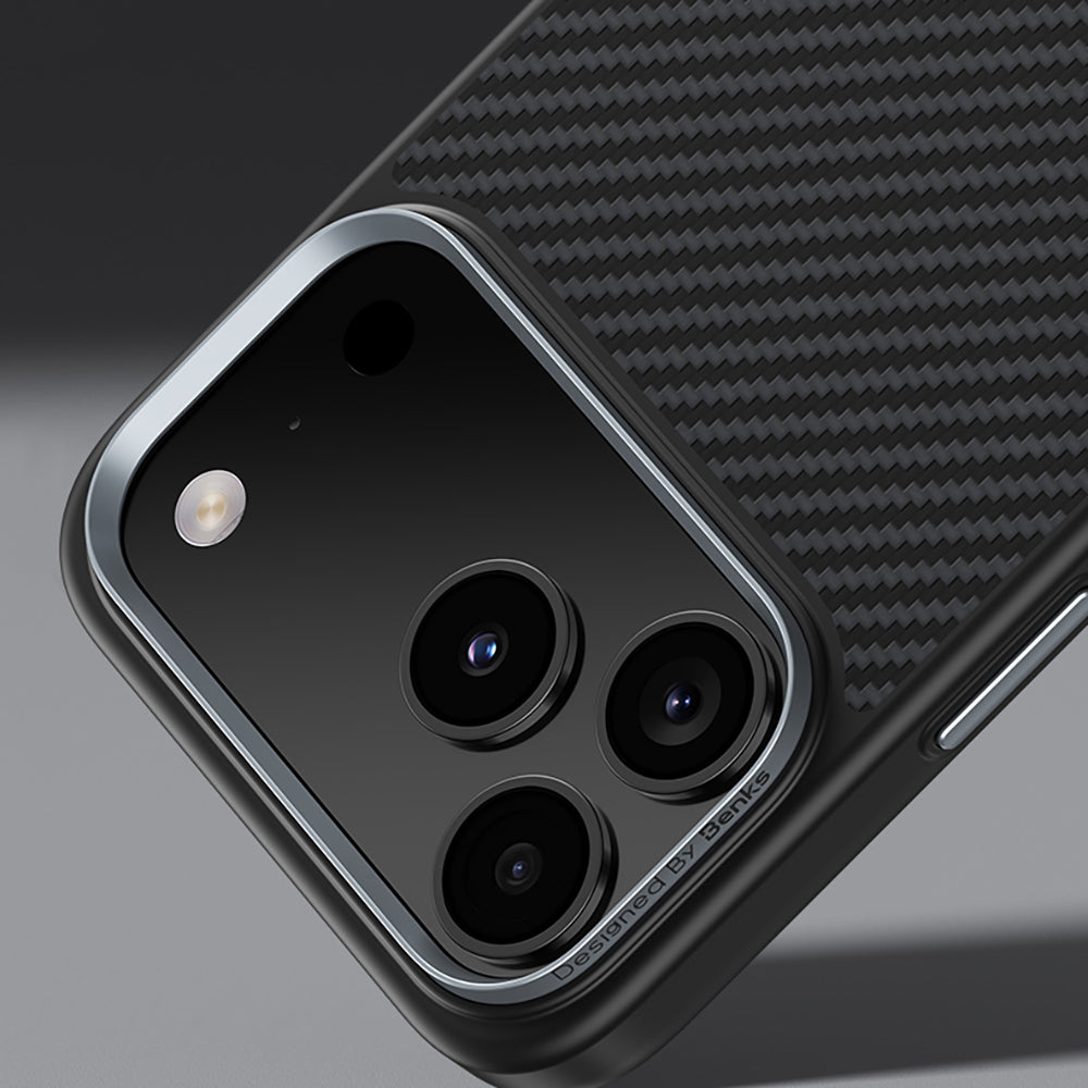 iPhone 17 Pro Max Kılıf Karbon Fiber M-safe Şarj Özellikli Benks Hybrid ArmorPro 600D Kevlar Kapak