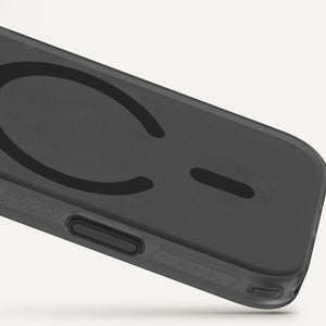 iPhone 17 Pro Max Kılıf M-Safe Şarj Özellikli Benks C-Magnet Lucid Armor Kapak