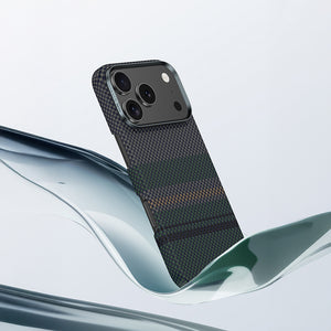 iPhone 17 Pro Max Kılıf M-safe Şarj Özellikli Karbon Fiber Tasarımlı Benks Aurora ArmorPro Kevlar Kapak
