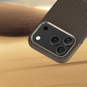 iPhone 17 Pro Max Kılıf M-safe Şarj Özellikli Karbon Fiber Tasarımlı Benks Prestige ArmorPro Kevlar Kapak