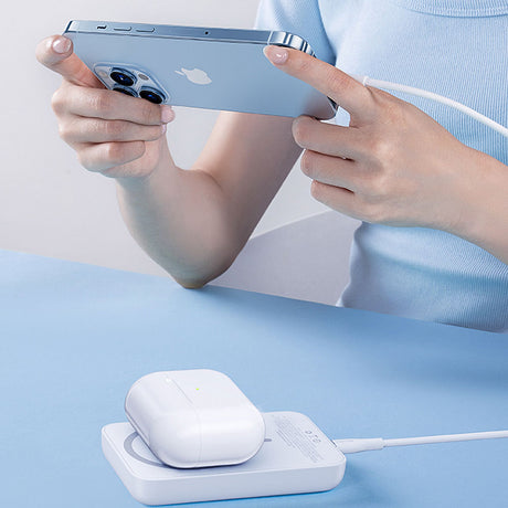 Benks MP09 Magsafe Powerbank 6000mAh Magnetik Standlı İnce Tasarımlı