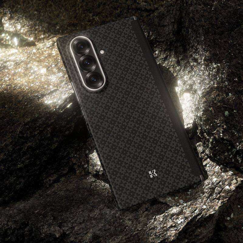 Galaxy Z Fold 7 Kılıf M-Safe Şarj Özellikli Karbon Fiber Benks ArmorAir ArmorGrid Serisi Kevlar Arka Kapak