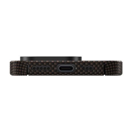 iPhone 16 Pro Kılıf Magsafe Şarj Özellikli Benks ArmorTint Serisi ArmorAir Kevlar Kapak