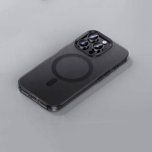 iPhone 16 Pro Max Kılıf Magsafe Şarj Özellikli Benks Lucid Armor Kapak
