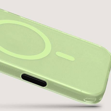 iPhone 17 Kılıf M-safe Şarj Özellikli Benks Lucid Armor Kapak